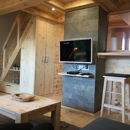 Wooden Apartman Prémium Jacuzzival Alsóörs Buitenkant foto