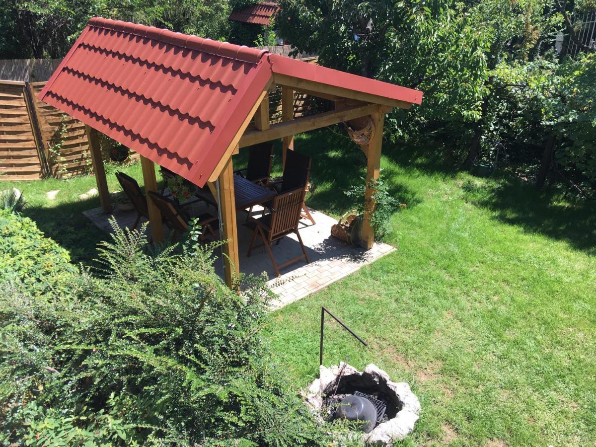 Wooden Apartman Prémium Jacuzzival Alsóörs Buitenkant foto