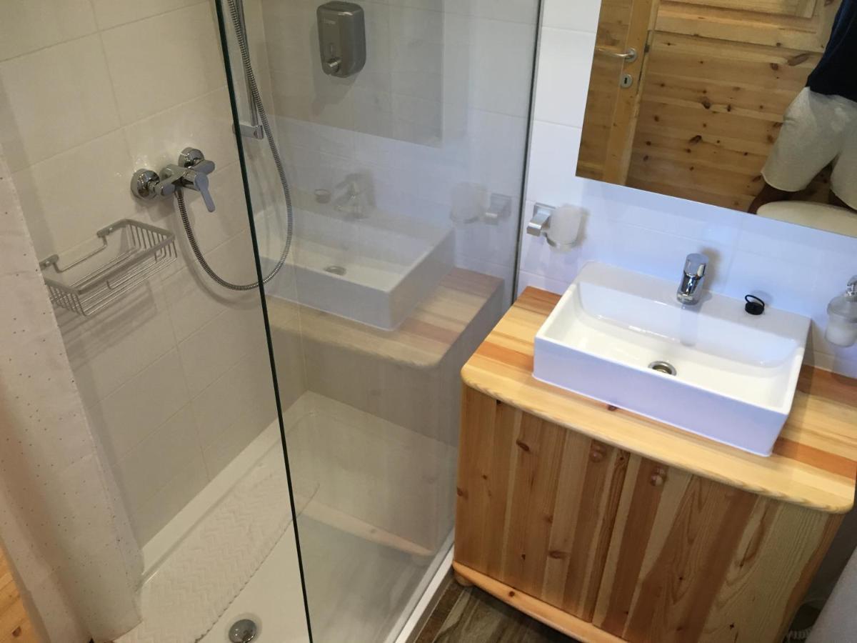 Wooden Apartman Prémium Jacuzzival Alsóörs Buitenkant foto