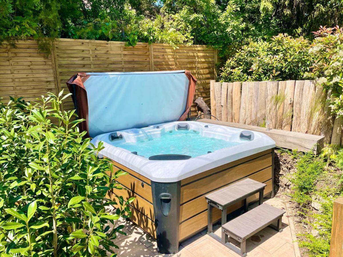 Wooden Apartman Prémium Jacuzzival Alsóörs Buitenkant foto