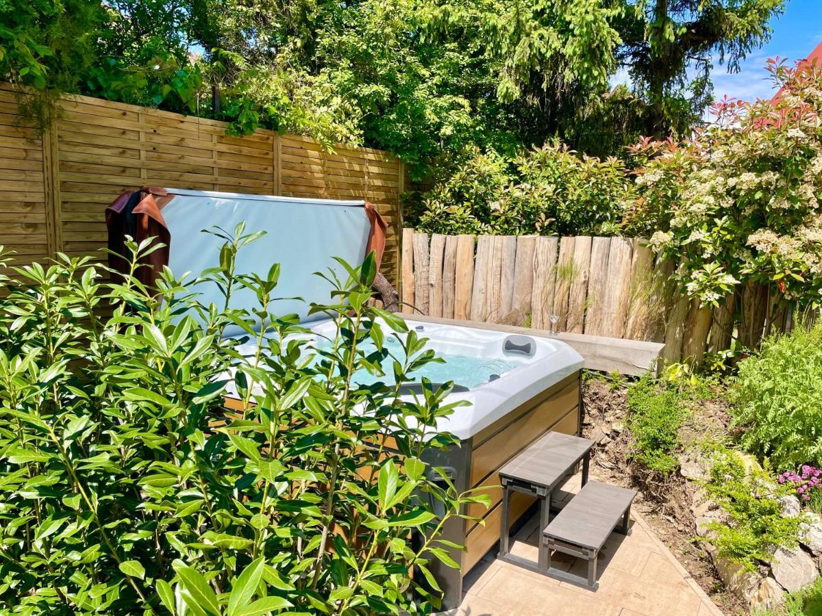 Wooden Apartman Prémium Jacuzzival Alsóörs Buitenkant foto